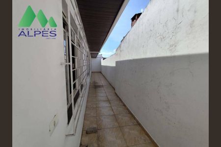 7_photo/94dcfcbeab.4e221277b30b404d-ATLAS-2d3c4152-8ec5-4486-b8a3-96217767f075.jpg de casa à venda com 5 quartos, 300m² em Capão Raso, Curitiba