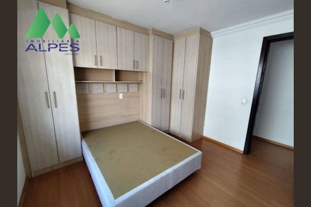 10_photo/94dcfcbeab.4e221277b30b404d-ATLAS-9779fe0c-2b16-401b-b429-0dedf85013c6.jpg de casa à venda com 5 quartos, 300m² em Capão Raso, Curitiba