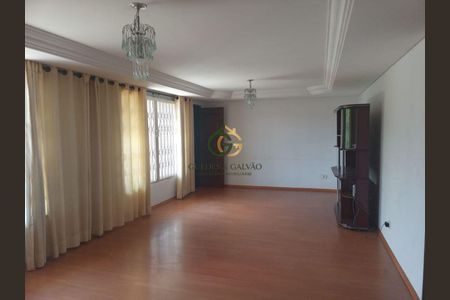 12_photo/94dcfcbeab.4e221277b30b404d-ATLAS-9bce8d7a-9a4c-4044-8c82-0efd067bd840.jpg de casa à venda com 5 quartos, 350m² em Capão Raso, Curitiba