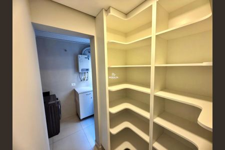 10_photo/94dcfcbfc5.134a086a879b3019-ATLAS-ff97baf8-3e38-441a-b76e-6b7e7d20492b.jpg de casa à venda com 3 quartos, 189m² em Pinheirinho, Curitiba