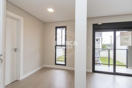 6_photo/94dcfcbfc5.a27db91aadf4d4bd-ATLAS-6835544e-6c12-416c-9ce7-1b54da27c5f1.jpg de casa à venda com 3 quartos, 229m² em Pinheirinho, Curitiba