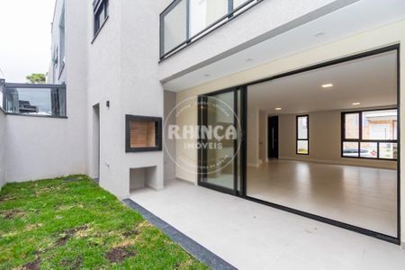 3_photo/94dcfcbfc5.a27db91aadf4d4bd-ATLAS-9e37ea5d-fde4-4832-acae-4751b4c39c31.jpg de casa à venda com 3 quartos, 229m² em Pinheirinho, Curitiba