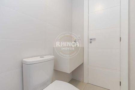 9_photo/94dcfcbfc5.a27db91aadf4d4bd-ATLAS-a6409285-8e3b-409a-9bb2-c6c283875071.jpg de casa à venda com 3 quartos, 229m² em Pinheirinho, Curitiba