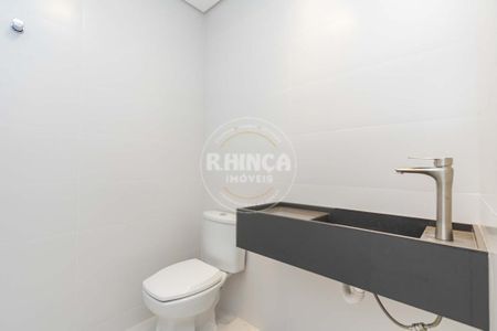 12_photo/94dcfcbfc5.a27db91aadf4d4bd-ATLAS-cd269897-b4aa-44d3-b9e2-22dbce80b5b6.jpg de casa à venda com 3 quartos, 229m² em Pinheirinho, Curitiba