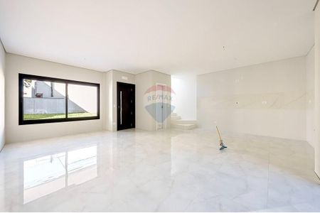 5_photo/94dcfcbfc5.b666900d81951c4e-ATLAS-218bc17b-6605-4cdb-9eab-52af47792e4c.jpg de apartamento à venda com 3 quartos, 170m² em Pinheirinho, Curitiba