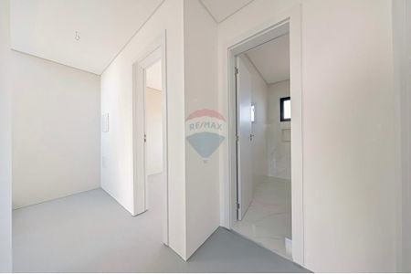 22_photo/94dcfcbfc5.b666900d81951c4e-ATLAS-67d69649-1374-49f2-8c26-96ae621e0089.jpg de apartamento à venda com 3 quartos, 170m² em Pinheirinho, Curitiba