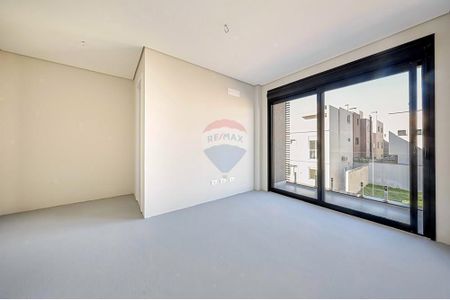 23_photo/94dcfcbfc5.b666900d81951c4e-ATLAS-a3635a15-208e-41d2-9088-1d930dee6c76.jpg de apartamento à venda com 3 quartos, 170m² em Pinheirinho, Curitiba