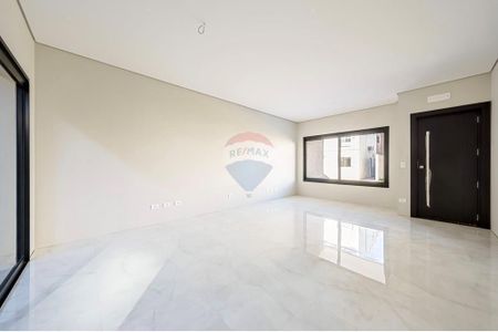 9_photo/94dcfcbfc5.b666900d81951c4e-ATLAS-f66117f1-919c-47e4-bf37-472d94bbdcb3.jpg de apartamento à venda com 3 quartos, 170m² em Pinheirinho, Curitiba