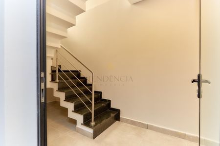 7_photo/94dcfcbfc5.ba0109754bec6c7f-ATLAS-765a5645-4bc0-4bfe-b553-ca34938245e3.jpg de casa à venda com 3 quartos, 252m² em Pinheirinho, Curitiba