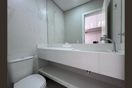 4_photo/94dcfcbfe9.56b4a938f0860212-ATLAS-27b1d3bd-da3d-43fd-8475-6a4b88fbfe06.jpg de casa à venda com 3 quartos, 170m² em Pinheirinho, Curitiba