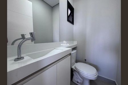 8_photo/94dcfcbfe9.56b4a938f0860212-ATLAS-2d630f16-08f5-4d7b-8df5-65c49c4e9717.jpg de casa à venda com 3 quartos, 170m² em Pinheirinho, Curitiba