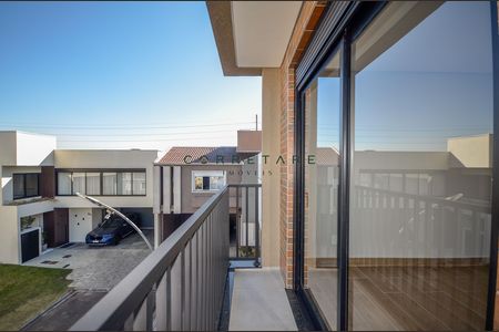 11_photo/94dcfcbfe9.727aa8b94b909c75-ATLAS-ddbdbf2c-6bb4-4699-8a71-450892c401e8.jpg de casa à venda com 3 quartos, 252m² em Pinheirinho, Curitiba