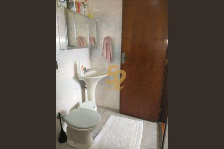 14_photo/94dcfcc667.18f6a4b8d5bea4c3-ATLAS-8d30aef4-1f40-4ae3-b631-515e5bd31dca.jpg de casa à venda com 3 quartos, 192m² em Capão Raso, Curitiba