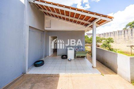 6_photo/94dcfcc667.18f6a4b8d5bea4c3-ATLAS-d0c05b66-5f70-43b0-ac2d-43e98fef10f5.jpg de casa à venda com 3 quartos, 193m² em Capão Raso, Curitiba