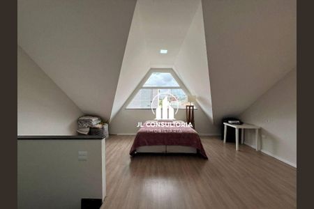 11_photo/94dcfcc6db.f911b1091b1b796d-ATLAS-17199950-cff7-42ec-9e9f-295d67eae4cd.jpg de casa à venda com 4 quartos, 154m² em Capão Raso, Curitiba