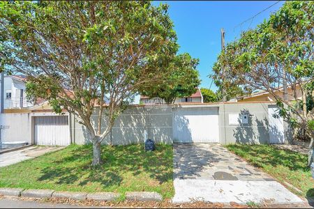 6_photo/94dcfcc741.c8a3ea8b468b2e37-ATLAS-2da16157-b5a4-4a7f-96b6-ceb6e6f54516.jpg de casa à venda com 3 quartos, 250m² em Capão Raso, Curitiba