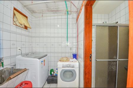 12_photo/94dcfcc741.c8a3ea8b468b2e37-ATLAS-4acc2185-3d98-4494-9e61-075f34307eb4.jpg de casa à venda com 3 quartos, 250m² em Capão Raso, Curitiba