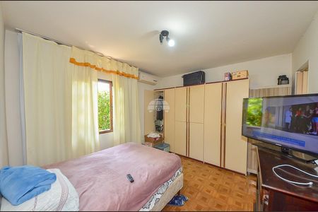 5_photo/94dcfcc741.c8a3ea8b468b2e37-ATLAS-640d2c5a-22a3-47ed-b602-29fa70356074.jpg de casa à venda com 3 quartos, 250m² em Capão Raso, Curitiba