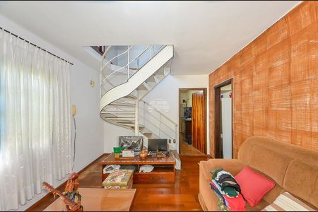 6_photo/94dcfcc741.c8a3ea8b468b2e37-ATLAS-80ffa161-dd01-4d1f-ad7e-32c299e9c7b6.jpg de casa à venda com 3 quartos, 250m² em Capão Raso, Curitiba