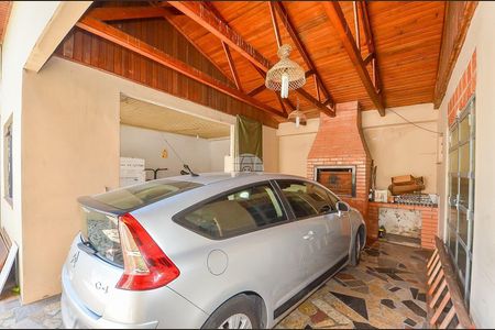 7_photo/94dcfcc741.c8a3ea8b468b2e37-ATLAS-a6166983-6223-4f4c-8f07-1cfd02286c25.jpg de casa à venda com 3 quartos, 250m² em Capão Raso, Curitiba