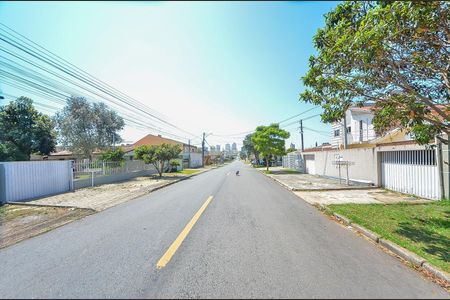 11_photo/94dcfcc741.c8a3ea8b468b2e37-ATLAS-a77b59c4-d4be-4673-aa33-a081638ab877.jpg de casa à venda com 3 quartos, 250m² em Capão Raso, Curitiba