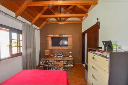 10_photo/94dcfcc741.c8a3ea8b468b2e37-ATLAS-d7aba654-644e-4aee-a28d-ebc6b11e21b3.jpg de casa à venda com 3 quartos, 250m² em Capão Raso, Curitiba