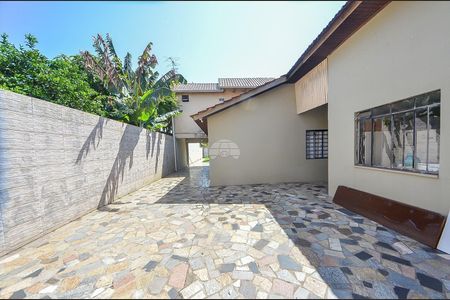 4_photo/94dcfcc741.c8a3ea8b468b2e37-ATLAS-f2da3897-eb5e-4d60-aad7-74a7cdd5db90.jpg de casa à venda com 3 quartos, 250m² em Capão Raso, Curitiba