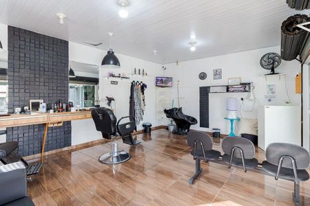 2_photo/94dcfcca7f.e5e452eba45b72d1-ATLAS-03b01eb7-3c53-4568-89f1-2fedda78d27d.jpg de casa à venda com 3 quartos, 268m² em Novo Mundo, Curitiba