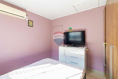 12_photo/94dcfcca87.2bfbd4f718a4a350-ATLAS-e132859d-0553-429f-94a5-bb27b939d686.jpg de casa à venda com 7 quartos, 268m² em Novo Mundo, Curitiba