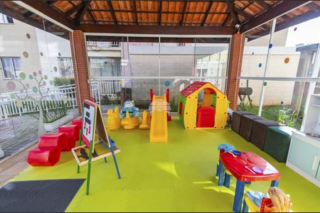 5_photo/94dcfccb6f.2d5ec6f105d83448-ATLAS-1ce27c8b-2026-4015-b011-5966dc4a1d76.jpg de apartamento à venda com 3 quartos, 59m² em Cidade Industrial de Curitiba, Curitiba