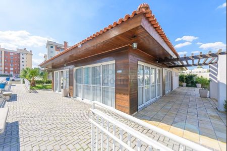 4_photo/94dcfccb6f.faecce82d0fac38b-ATLAS-7fafc0f0-d9ce-4b22-89ee-c46281a03492.jpg de apartamento à venda com 3 quartos, 63m² em Cidade Industrial de Curitiba, Curitiba