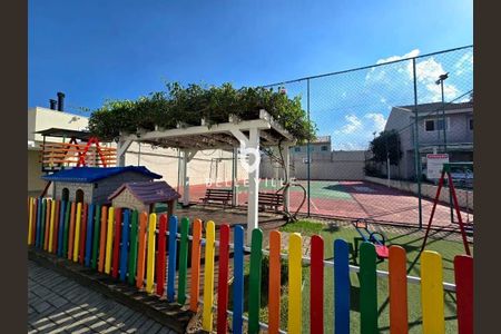 5_photo/94dcfcccb7.d8770a4af2a20f5b-ATLAS-49f08186-3663-4332-82a1-e3655c47a93c.jpg de casa à venda com 3 quartos, 98m² em Capão Raso, Curitiba