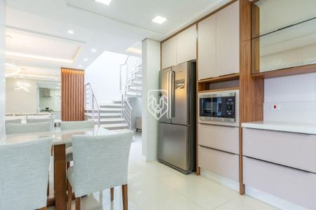 9_photo/94dcfcccfd.726d8d76a5507adc-ATLAS-1fac2243-dfd5-48c4-94de-63d2da083cab.jpg de casa à venda com 3 quartos, 237m² em Cidade Industrial de Curitiba, Curitiba