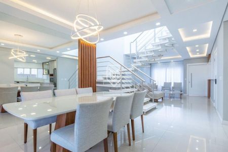 4_photo/94dcfcccfd.726d8d76a5507adc-ATLAS-9d98a3ac-dba3-479f-9e19-56c6b304580a.jpg de casa à venda com 3 quartos, 237m² em Cidade Industrial de Curitiba, Curitiba