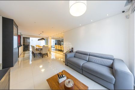 5_photo/94dcfccd1b.592244fe1bb6e512-ATLAS-7f2ea0dd-80a7-4d39-ac9d-bf04a7443df0.jpg de casa à venda com 3 quartos, 146m² em Cidade Industrial de Curitiba, Curitiba