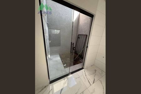 12_photo/94dcfccdf9.3fbc5bb75dd193c7-ATLAS-0cdb14db-a204-4b72-a762-60dc12536f82.jpg de casa à venda com 3 quartos, 100m² em Cidade Industrial de Curitiba, Curitiba