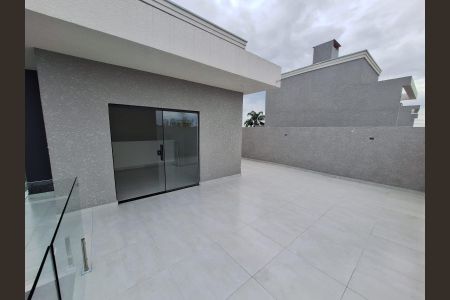 2_photo/94dcfccdf9.732b7fd8aaa5f07d-ATLAS-2b22c3da-7064-4759-b184-5acc8ba9b37e.jpg de casa à venda com 3 quartos, 160m² em Cidade Industrial de Curitiba, Curitiba