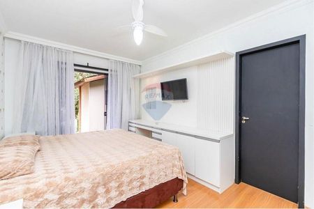 16_photo/94dcfcd103.fe96b63aec789ef1-ATLAS-dc10475f-4279-4017-b567-52124aae05ac.jpg de casa à venda com 5 quartos, 300m² em Cidade Industrial de Curitiba, Curitiba