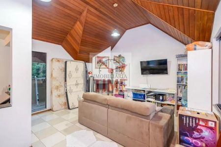 42_photo/94dcfcd125.0729fa2360cc4f2d-ATLAS-8b3aa04f-5811-43b1-9dea-a6fa63b209b7.jpg de casa à venda com 3 quartos, 154m² em Cidade Industrial de Curitiba, Curitiba