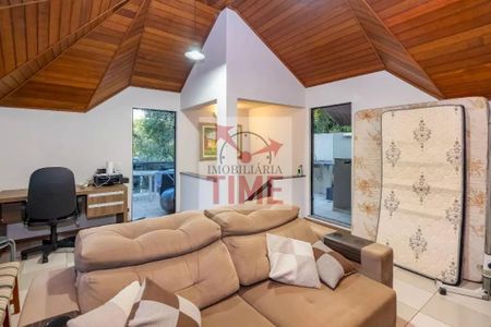 46_photo/94dcfcd125.0729fa2360cc4f2d-ATLAS-b9ccba97-5783-4ab8-aa07-2d51cb3f05d8.jpg de casa à venda com 3 quartos, 154m² em Cidade Industrial de Curitiba, Curitiba