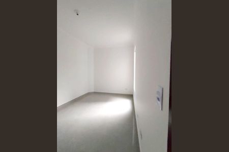 9_photo/94dcfcd5a3.2f15d505e37c7ac5-ATLAS-cdb60f08-db94-4e0b-8234-311e0cb47879.jpg de casa à venda com 2 quartos, 44m² em Cidade Industrial de Curitiba, Curitiba