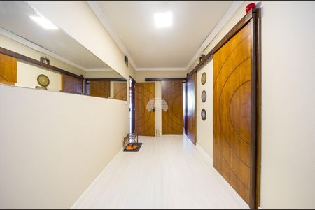 4_photo/94dcfcd5ef.be7acf1ef5ff8b01-ATLAS-d1bb5828-8dc8-486c-a93e-8ce316fce8fa.jpg de casa à venda com 5 quartos, 343m² em Cidade Industrial de Curitiba, Curitiba