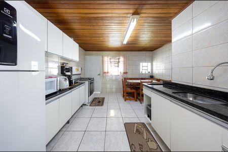 11_photo/94dcfcd63b.1e45c290f45d527b-ATLAS-c4c67623-c208-4d46-8fe8-635830a7f22f.jpg de casa à venda com 3 quartos, 140m² em Cidade Industrial de Curitiba, Curitiba
