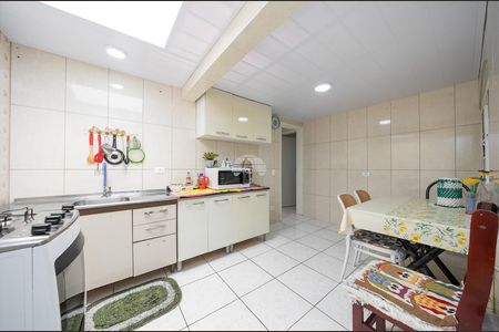 10_photo/94dcfcd6f7.61bfc18f4f00076e-ATLAS-b02e8374-f3d1-41e2-9762-ee9c5c2de954.jpg de casa à venda com 4 quartos, 130m² em Cidade Industrial de Curitiba, Curitiba