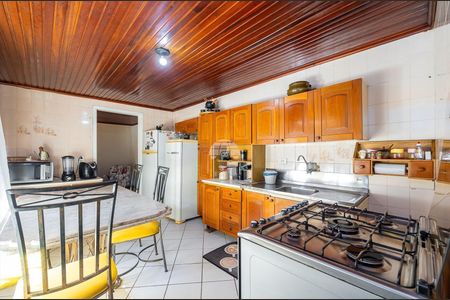 3_photo/94dcfcd71b.8c50d63e4d766ae8-ATLAS-4b7cad7c-8193-4f1b-b53e-7351a7079bf6.jpg de casa à venda com 4 quartos, 125m² em Cidade Industrial de Curitiba, Curitiba