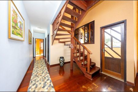 5_photo/94dcfcd73f.93b8fa184532727f-ATLAS-e64a9aff-5cc3-4344-be5f-aef4ad00b42d.jpg de casa à venda com 8 quartos, 600m² em Cidade Industrial de Curitiba, Curitiba