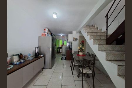 7_photo/94dcfcdbcd.e98a0441d5514113-ATLAS-8d9da41f-2c40-4788-a936-0f00421f08c2.jpg de casa à venda com 3 quartos, 85m² em Cidade Industrial de Curitiba, Curitiba