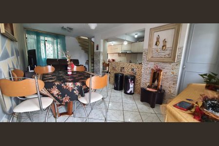 10_photo/94dcfceac1.f742e0a825442cf0-ATLAS-921aabbf-8971-484b-8cf1-fcbaa152605a.jpg de casa à venda com 3 quartos, 218m² em Pinheirinho, Curitiba