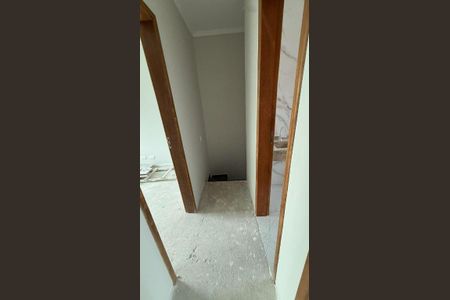 23_photo/94dcfd08ed.54b8780a509023fd-ATLAS-768791fa-d54a-479b-8f1e-e9d8ea8298c8.jpg de casa à venda com 3 quartos, 80m² em Cidade Industrial de Curitiba, Curitiba