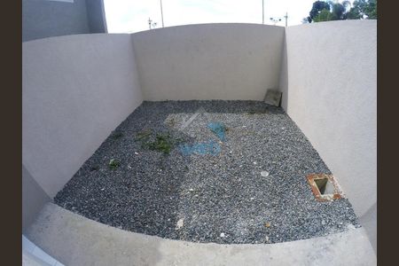 17_photo/94dcfd09b9.c41af136bb66e0e8-ATLAS-76179385-e573-4e59-b4d7-e09fc5e92ca8.jpg de casa à venda com 3 quartos, 73m² em Cidade Industrial de Curitiba, Curitiba